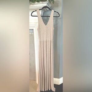 Adrienne Vittadini Cream Sleeveless Maxi Dress